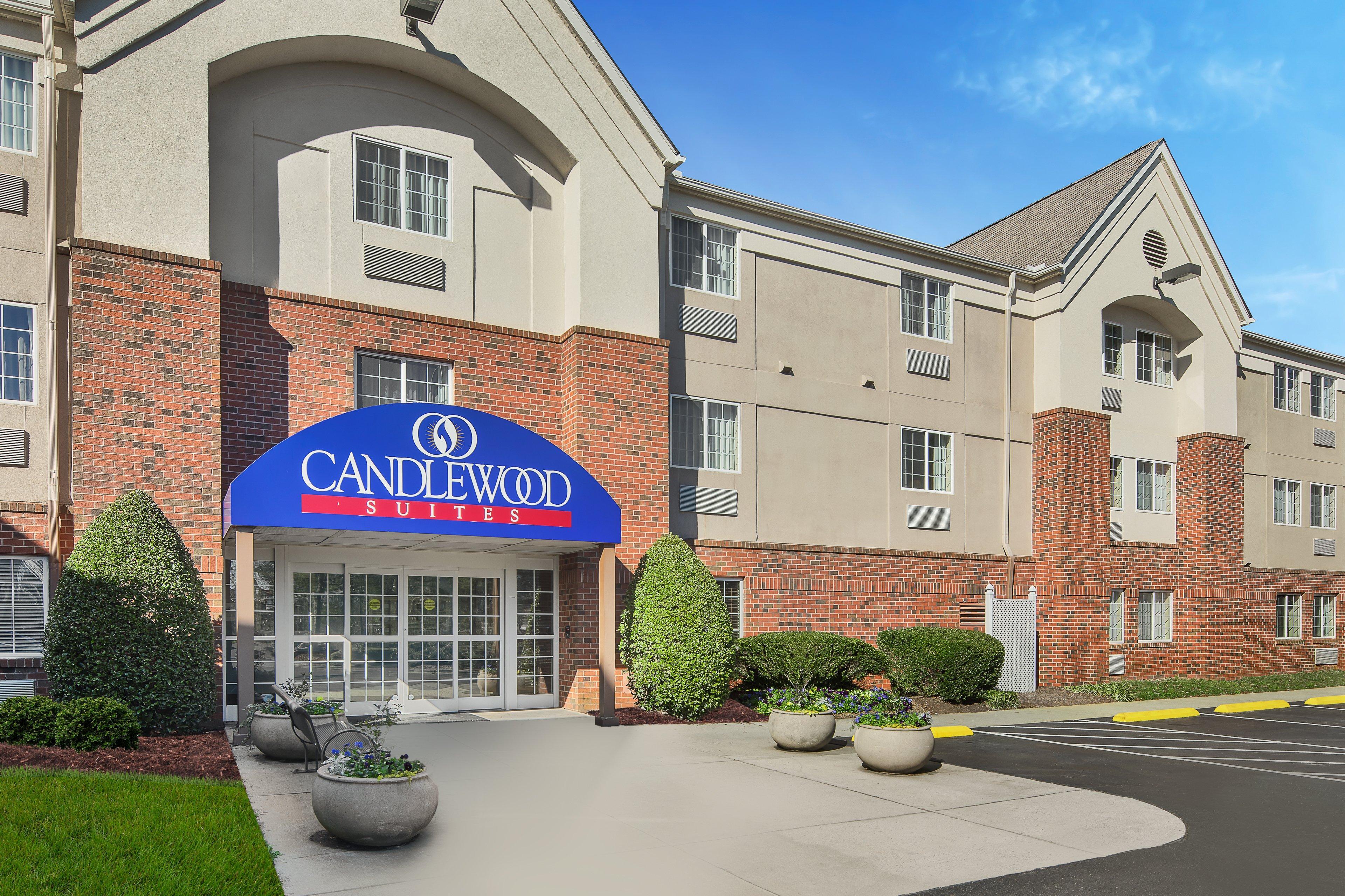 Candlewood Suites Raleigh Crabtree By Ihg Exterior photo