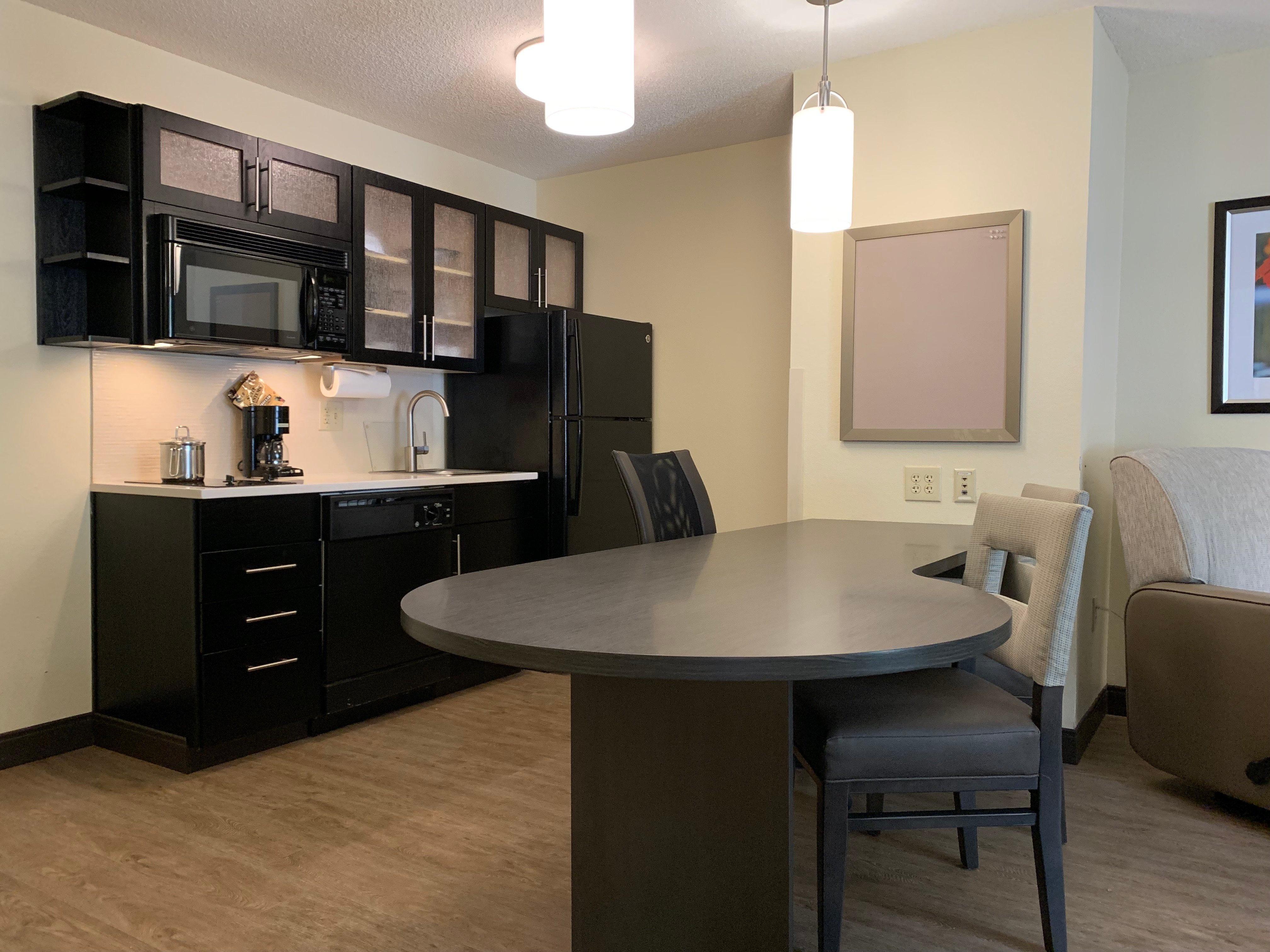 Candlewood Suites Raleigh Crabtree By Ihg Exterior photo