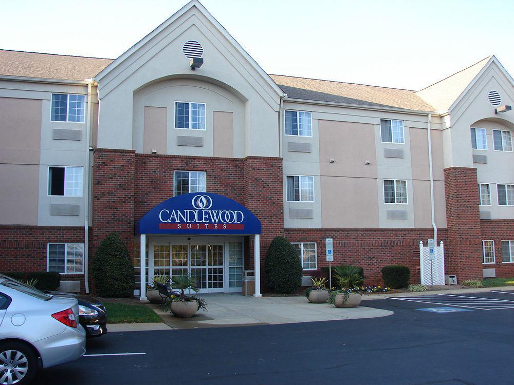 Candlewood Suites Raleigh Crabtree By Ihg Exterior photo