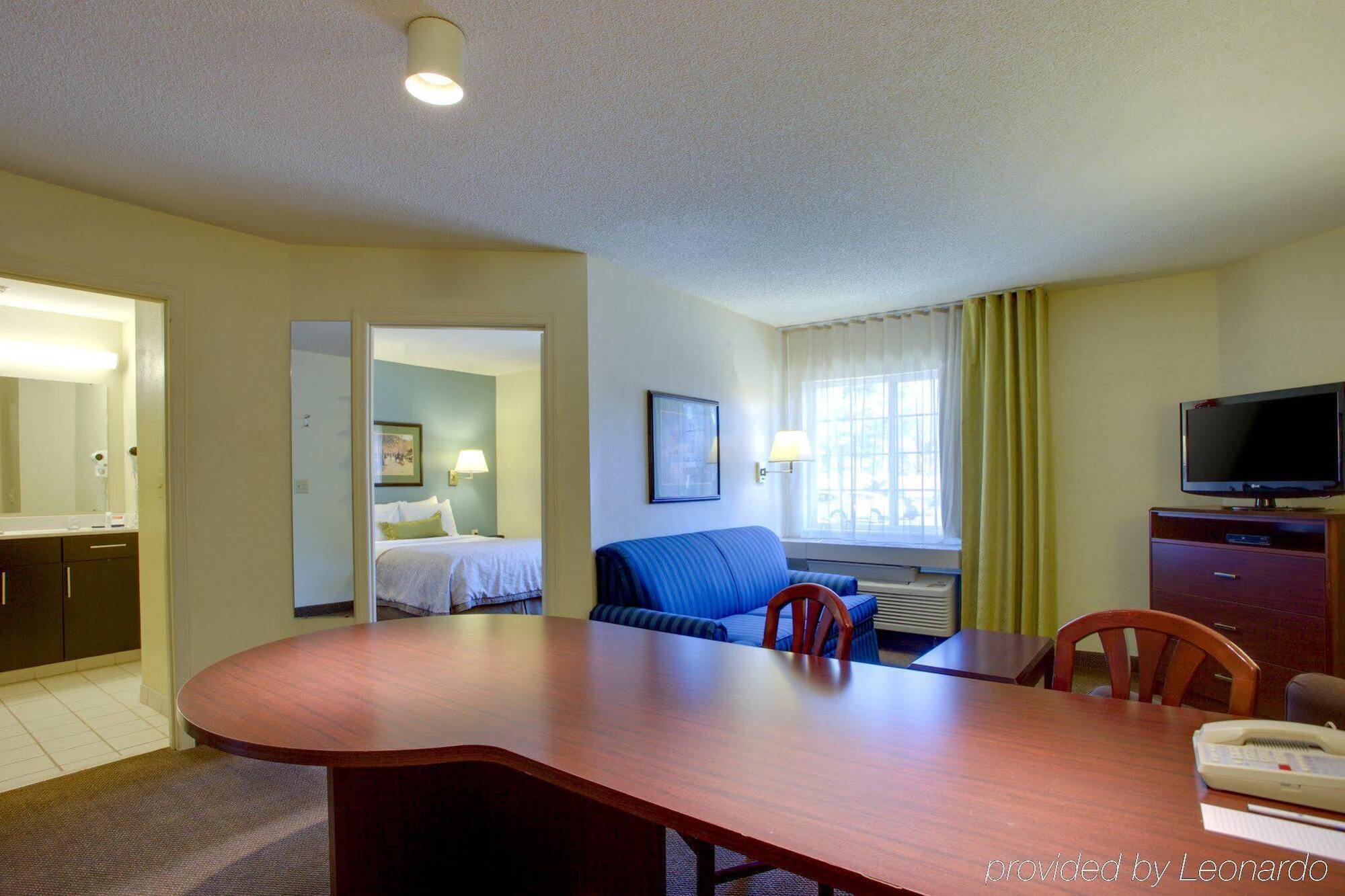 Candlewood Suites Raleigh Crabtree By Ihg Exterior photo