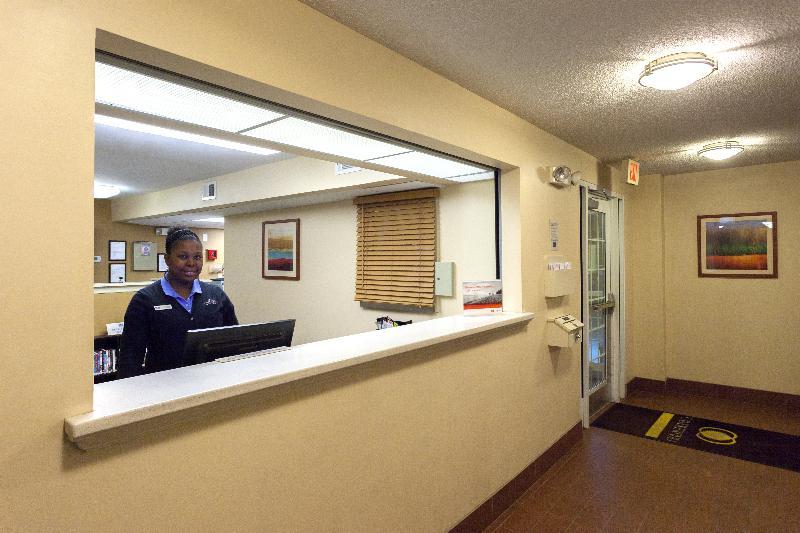 Candlewood Suites Raleigh Crabtree By Ihg Exterior photo